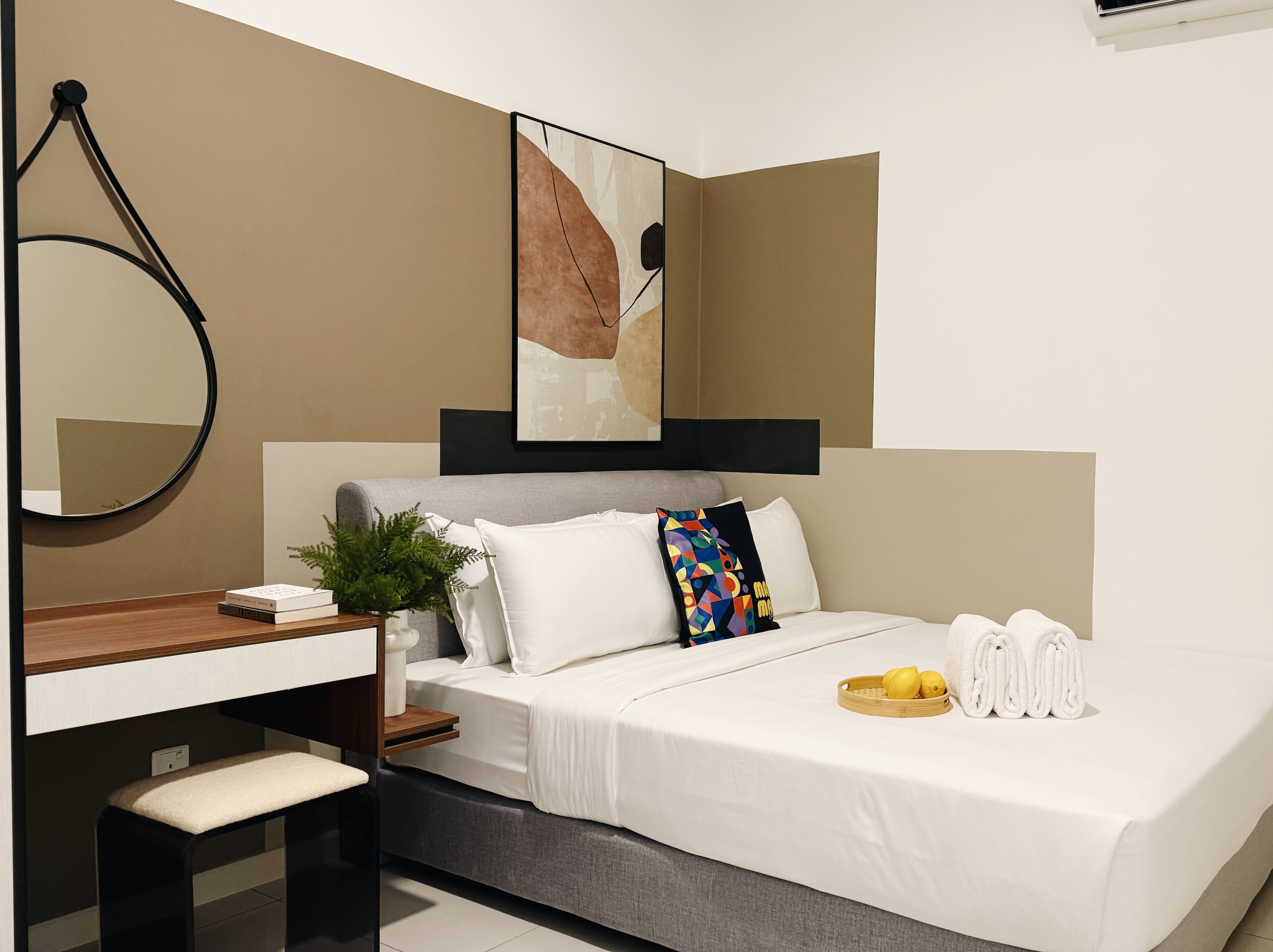 Deluxe One-Bedroom