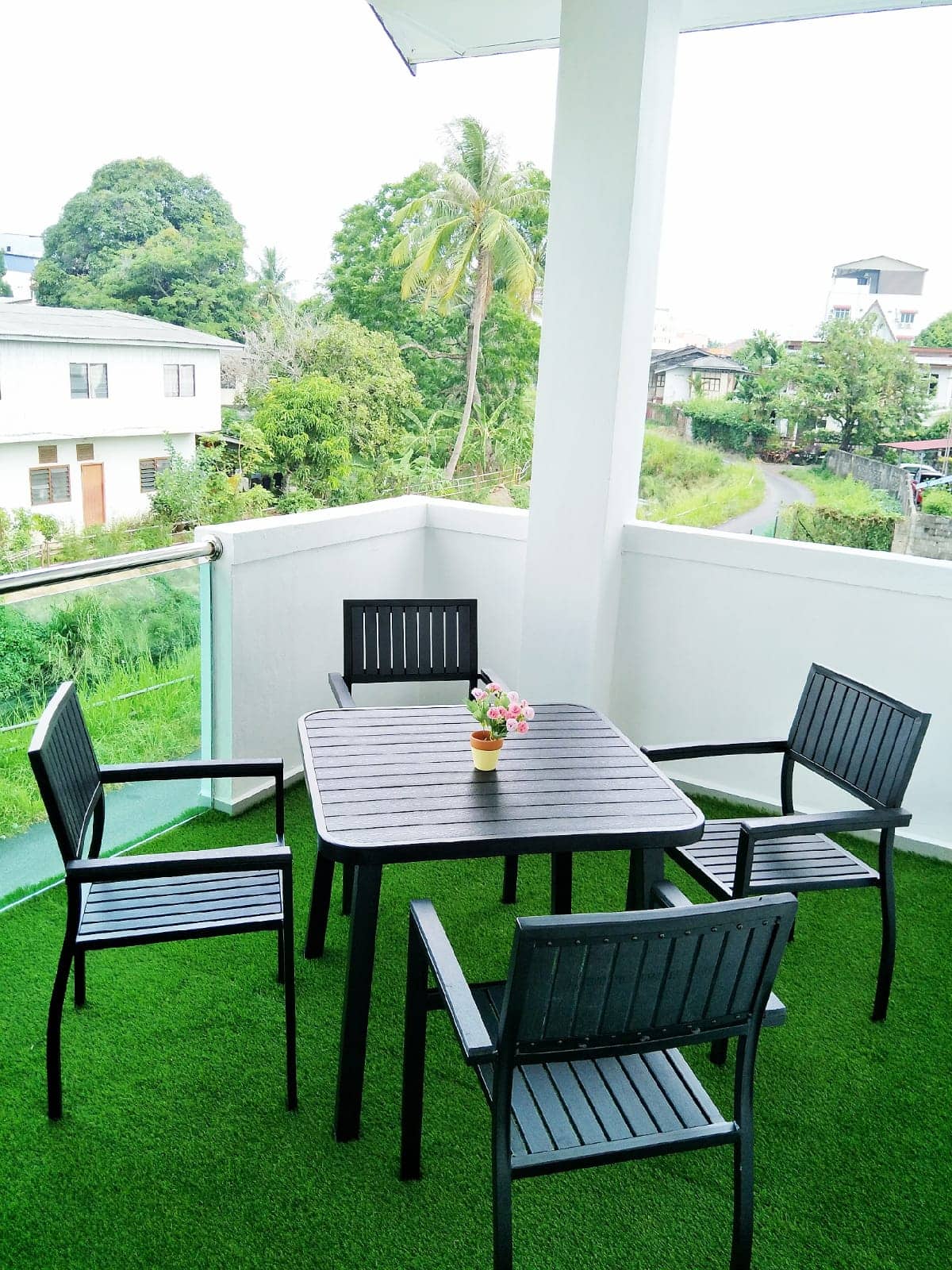 Canal 181 — Terrace
