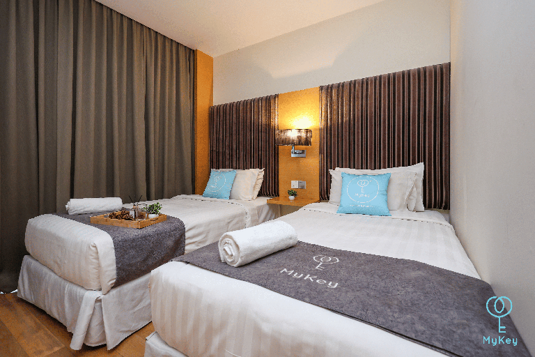 Empire Suites — Family Room