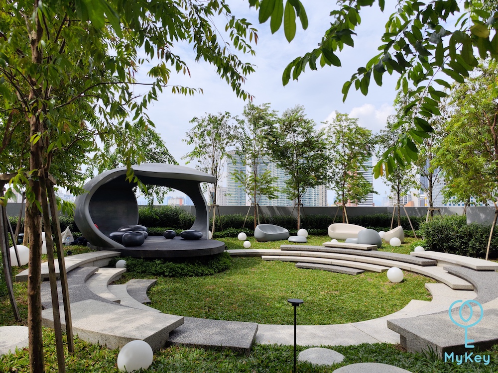 Sunken Lawn